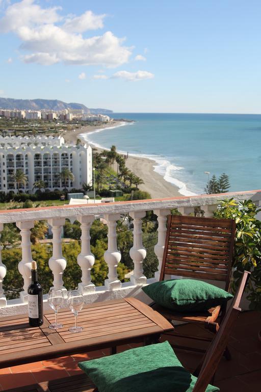 Hostal Avalon Nerja Exterior photo